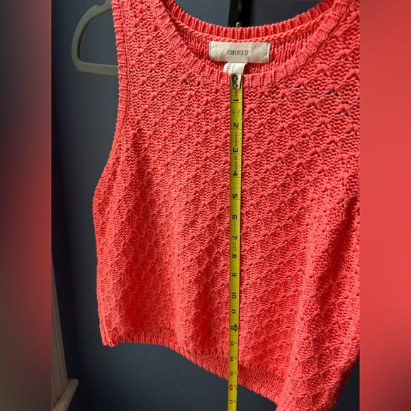 Sweater-Knit Crop Sweater Vest - Picture 3 of 5